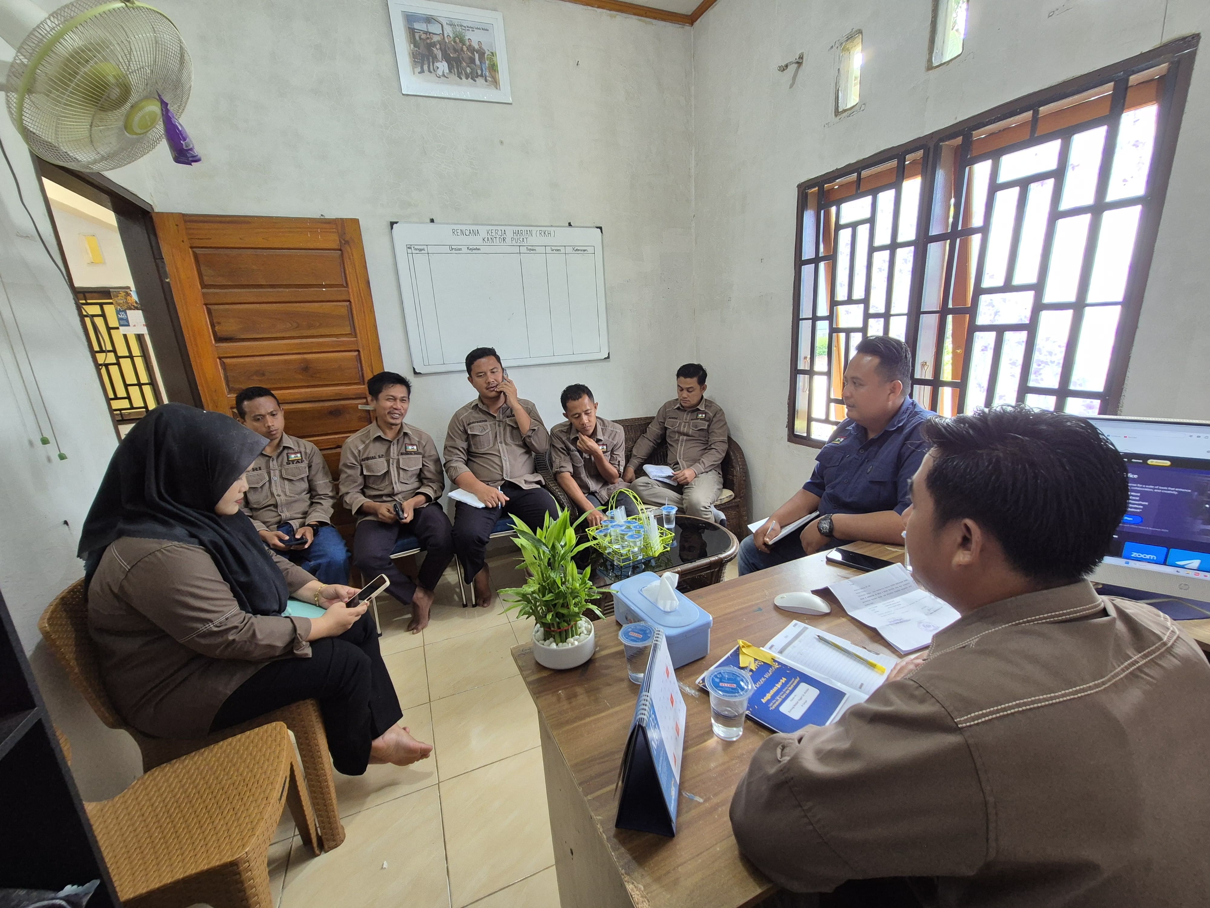 Agenda BUMNag Madani Hari Ini: Apel Pagi, Kunjungan Akademik, hingga Sinergi dengan Perusahaan Pupuk.